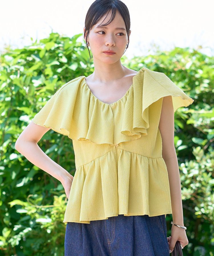 earth music&ecology「ラッフルカラーペプラムカットブラウス」|シャツ・ブラウス|Yellow