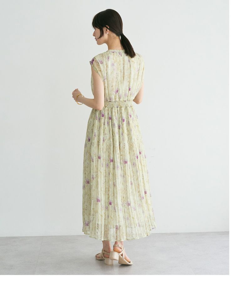 YECCA VECCA「シアー花柄プリーツワンピース」|ワンピース|