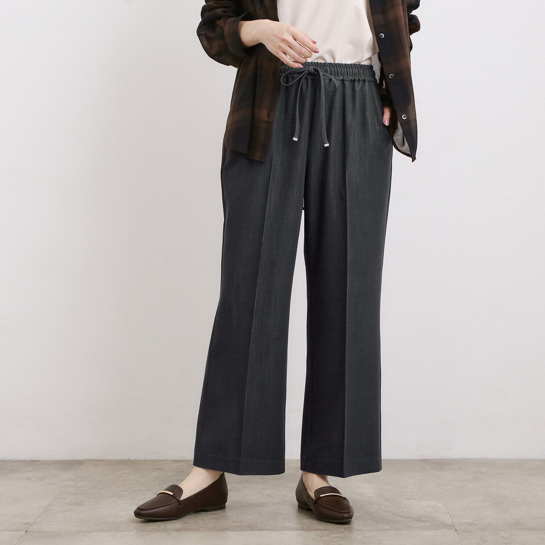 grove「楽ちんできれい見え デニムライクストレッチドロストパンツ」|その他|ブラック(019)