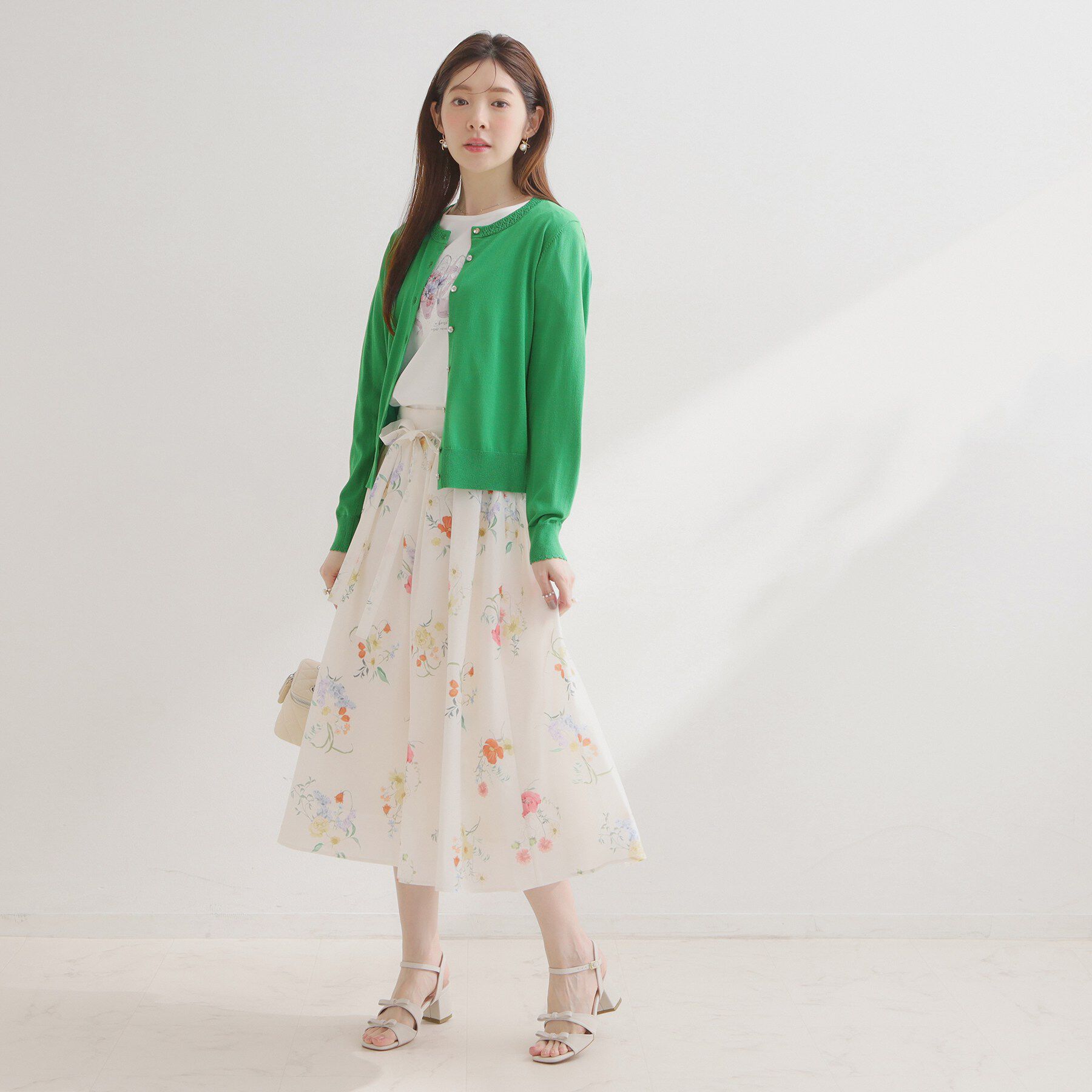 Couture broach「【アンサンブル可・UVカット・アンチピリング】ポイント透かしビジュー釦カーディガン」|カーディガン|