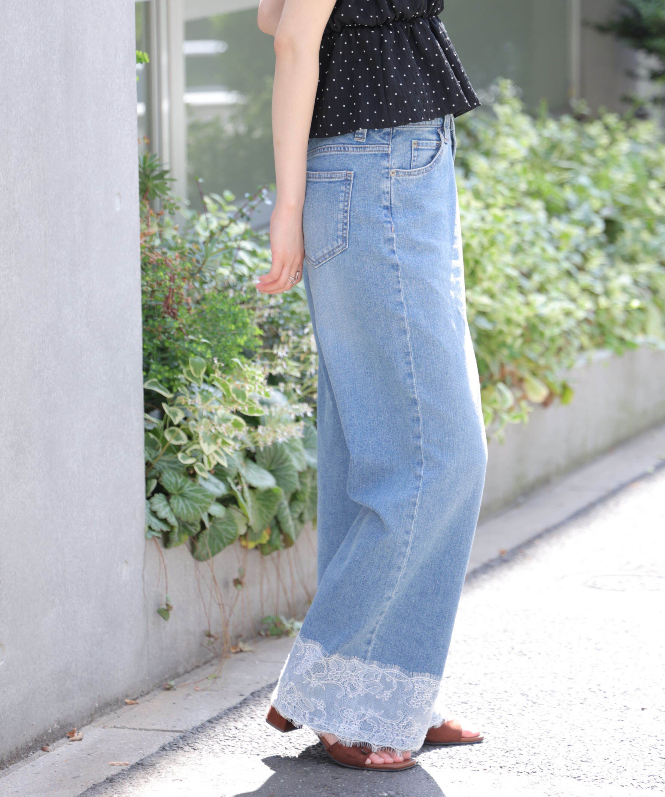  「[低身長サイズ/Sシリーズ]ベーシックワイド裾レースデニムパンツ」|その他|