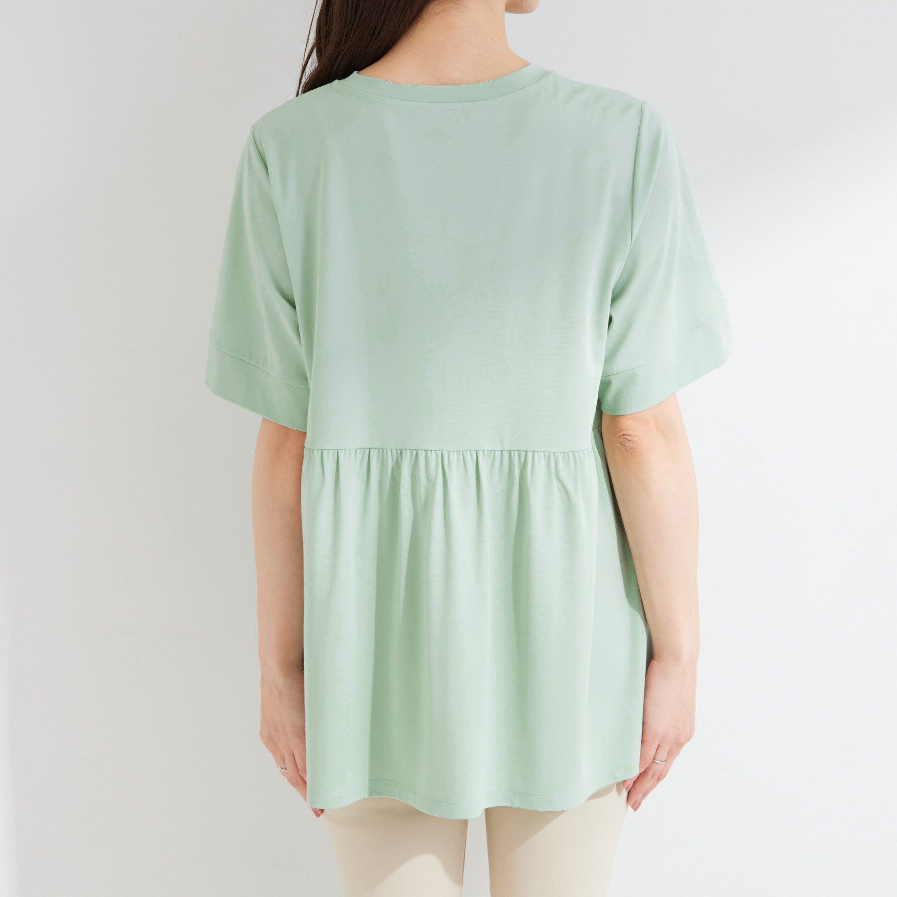 SHOO･LA･RUE「【ひんやり/UV/体型カバー】インせず着られる サイドギャザー切替トップス」|Tシャツ・カットソー|