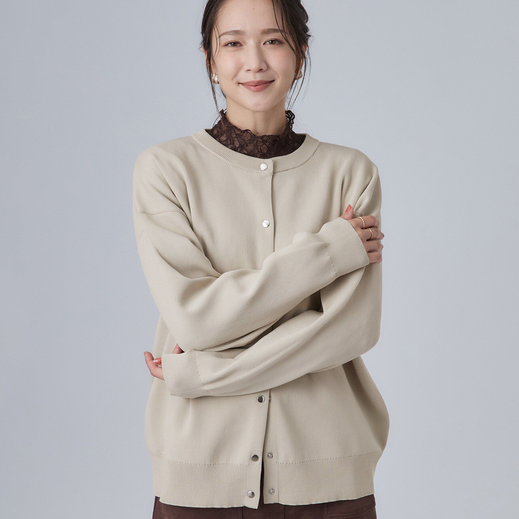 SHOO･LA･RUE「【セットアップ可/洗濯機可】軽やかに羽織れる スポンディシュニットカーディガン」|カーディガン|グレージュ(050)
