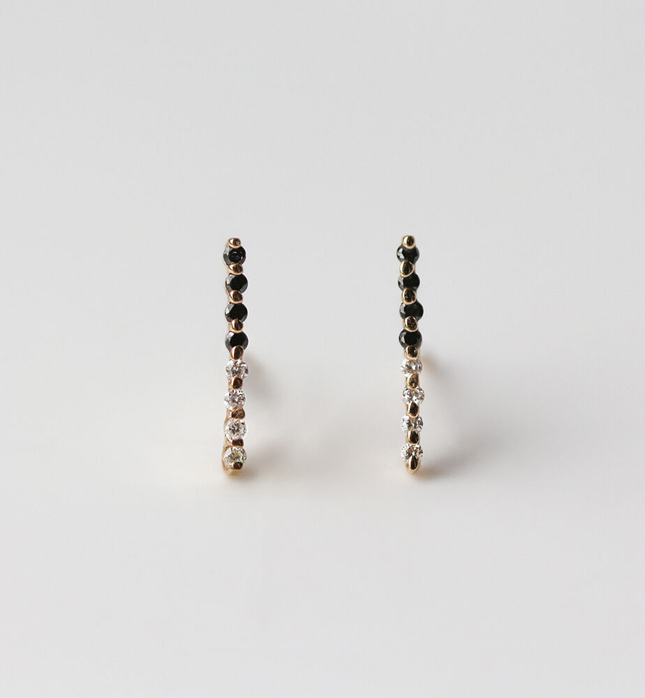  「ブラックダイヤモンド / ダイヤモンド ピアス | K10YG」|ピアス|K10 イエローゴールド