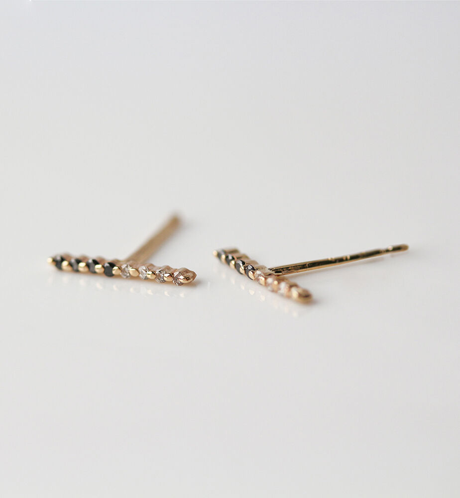  「ブラックダイヤモンド / ダイヤモンド ピアス | K10YG」|ピアス|