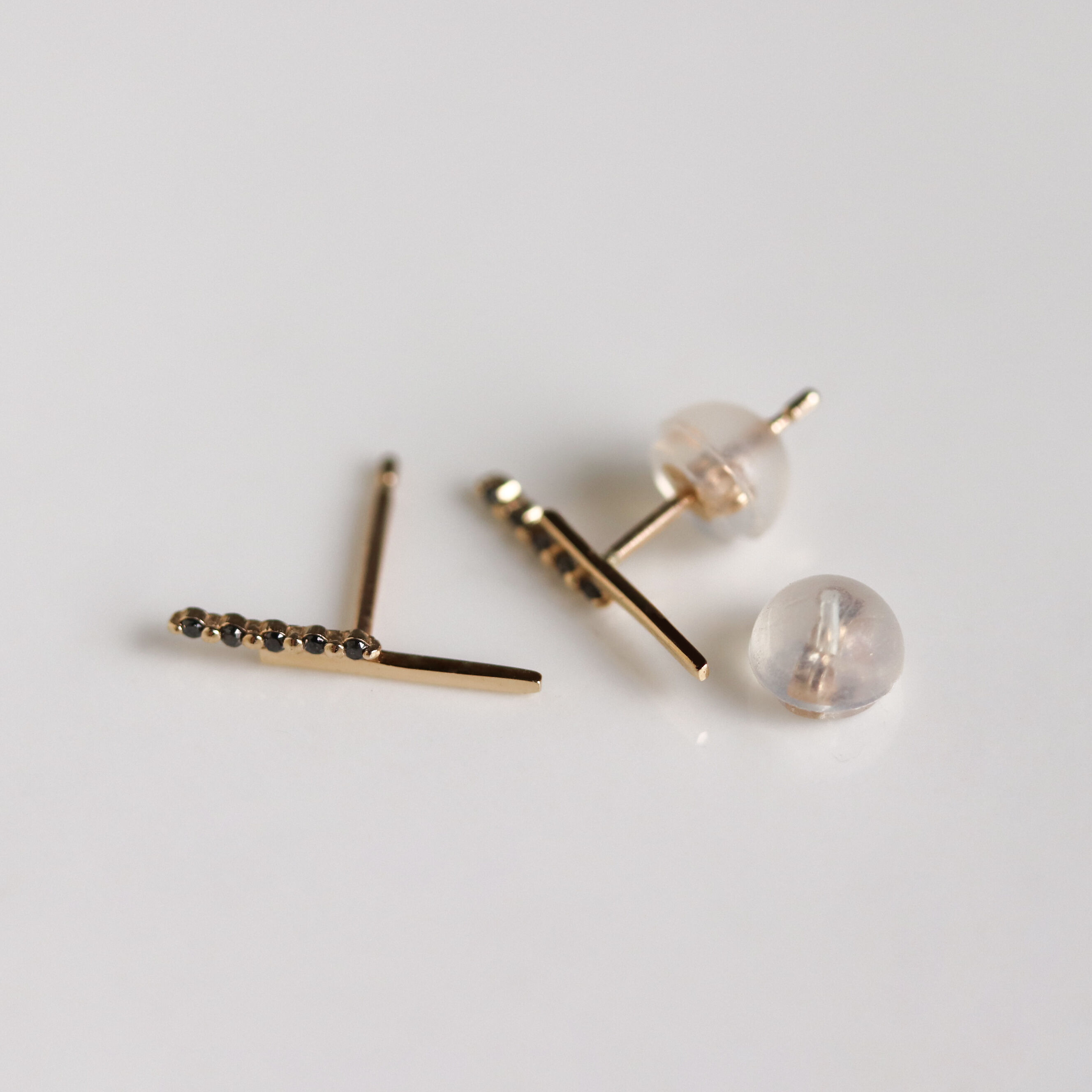  「ブラックダイヤモンド ピアス | K10YG」|ピアス|