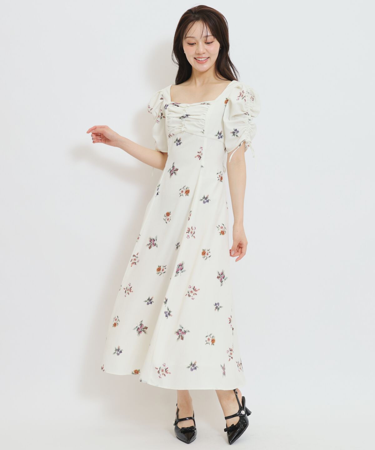 WILLSELECTION「フローラルベリープリントギャザースリーブワンピース」|ワンピース|