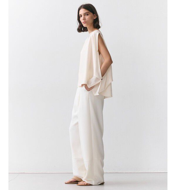 BEIGE,「【STORY 掲載】GYPSUM / シルキータッチ セミワイドタックパンツ」|その他|