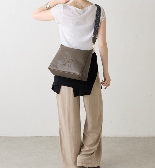  「《本革/500g》エンボスモノグラム2WAYショルダーバッグ」|ショルダー・メッセンジャー|
