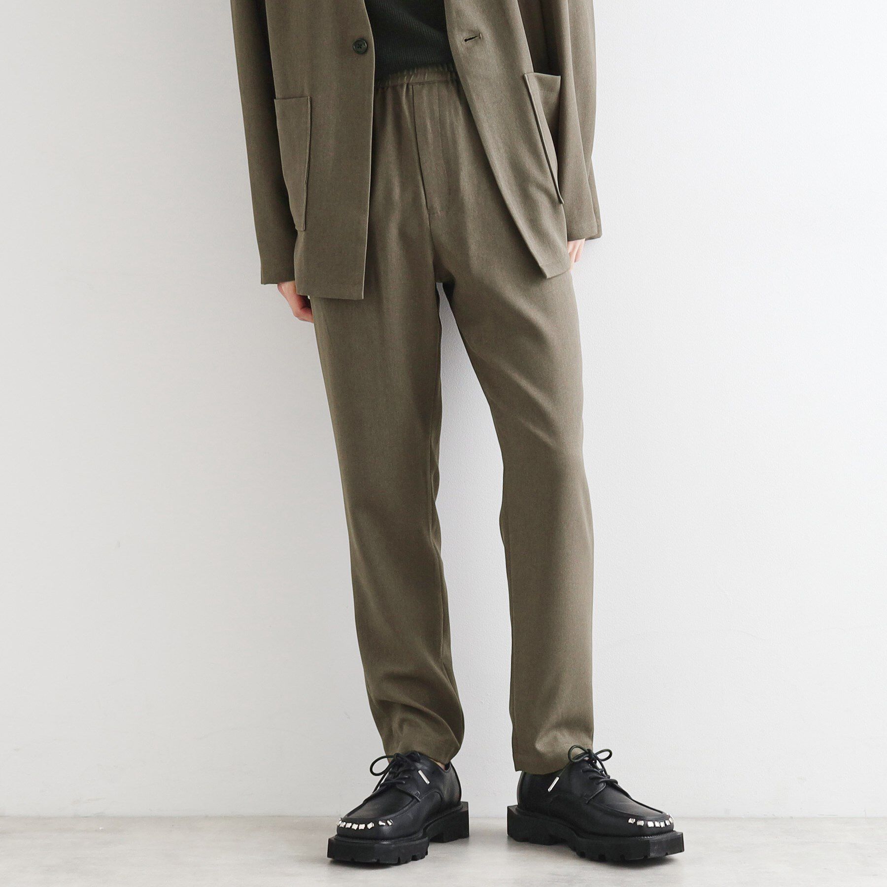 tk.TAKEO KIKUCHI「【セットアアップ対応】ポリツイルテーパードパンツ」|その他|チャコールグレー(0