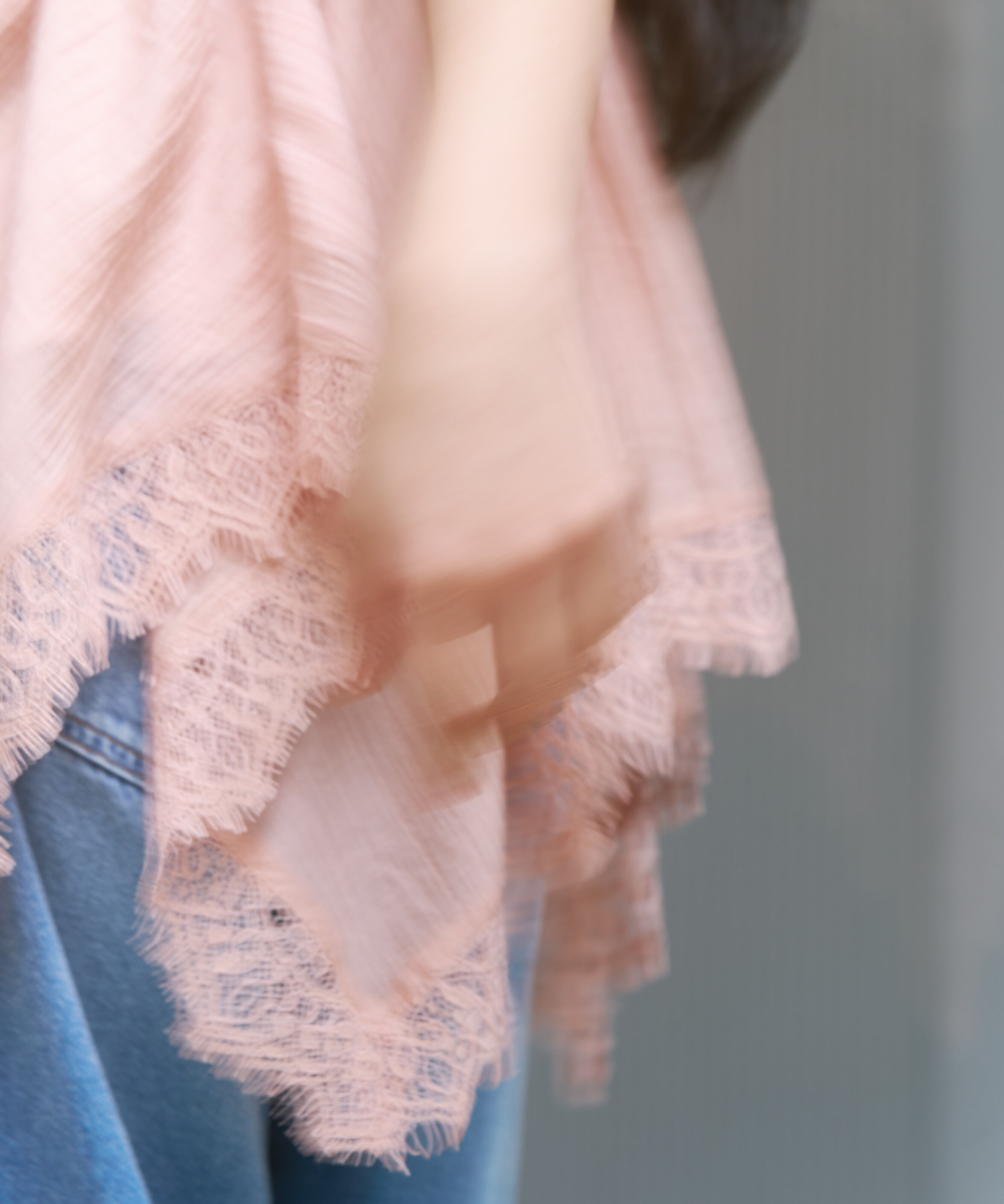 PROPORTION BODY DRESSING「レーストリミングヘムブラウス 26SS」|シャツ・ブラウス|