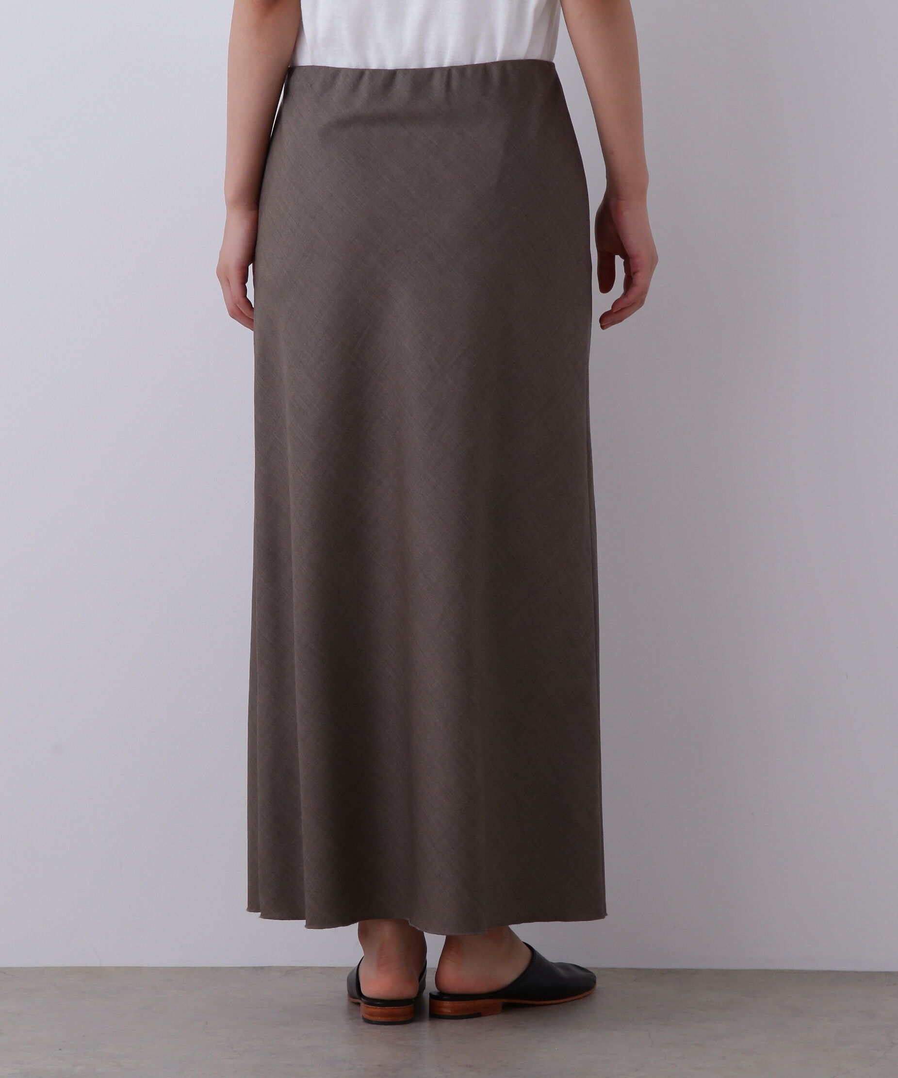 YLEVE 「YLEVE / SUPER120'S CHAMBRAY WOOL BIAS SKIRT」|スカート|