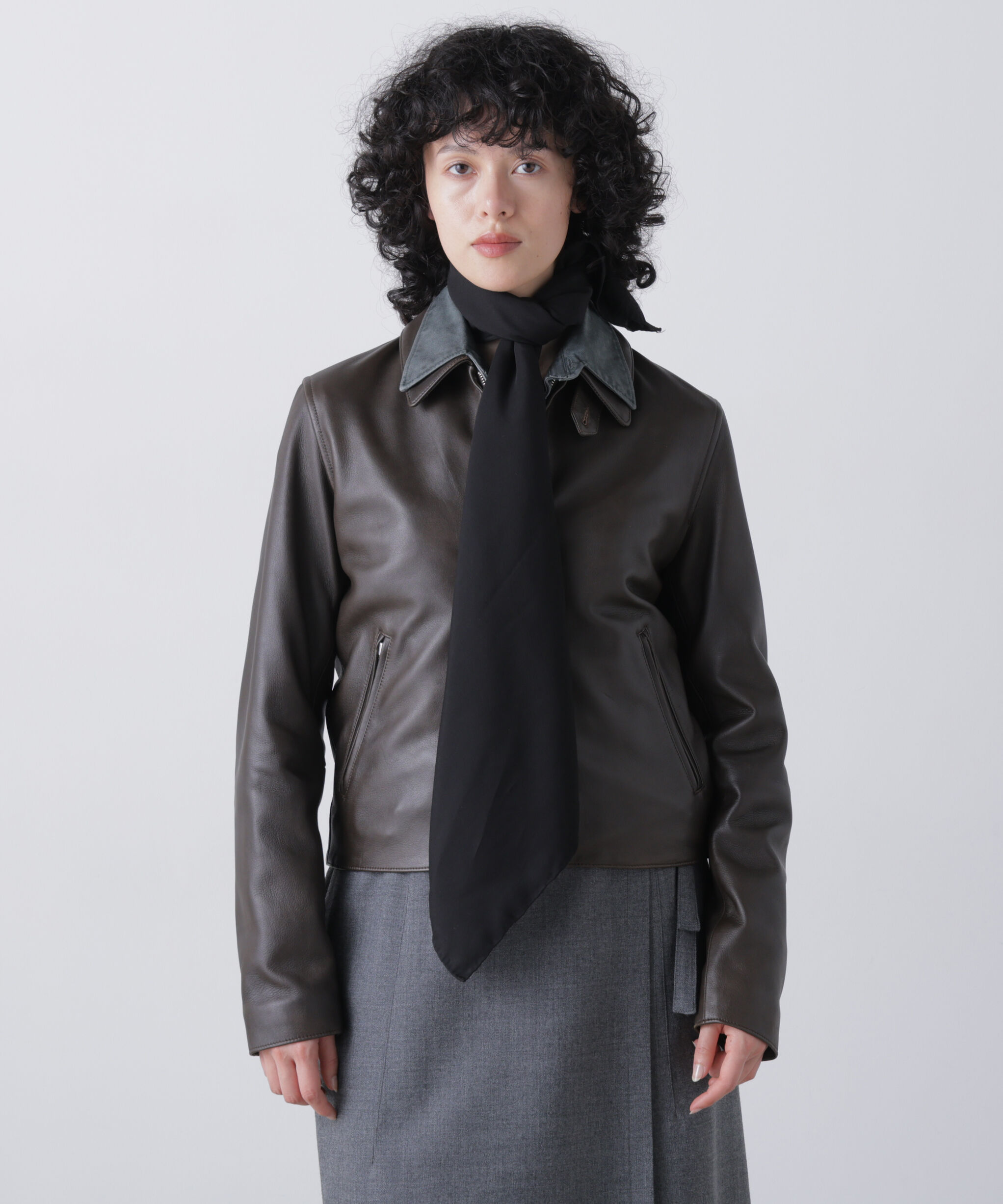 YLEVE 「YLEVE / SILK-CUPRO GABARDINE SCARF」|バンダナ・スカーフ|BLACK