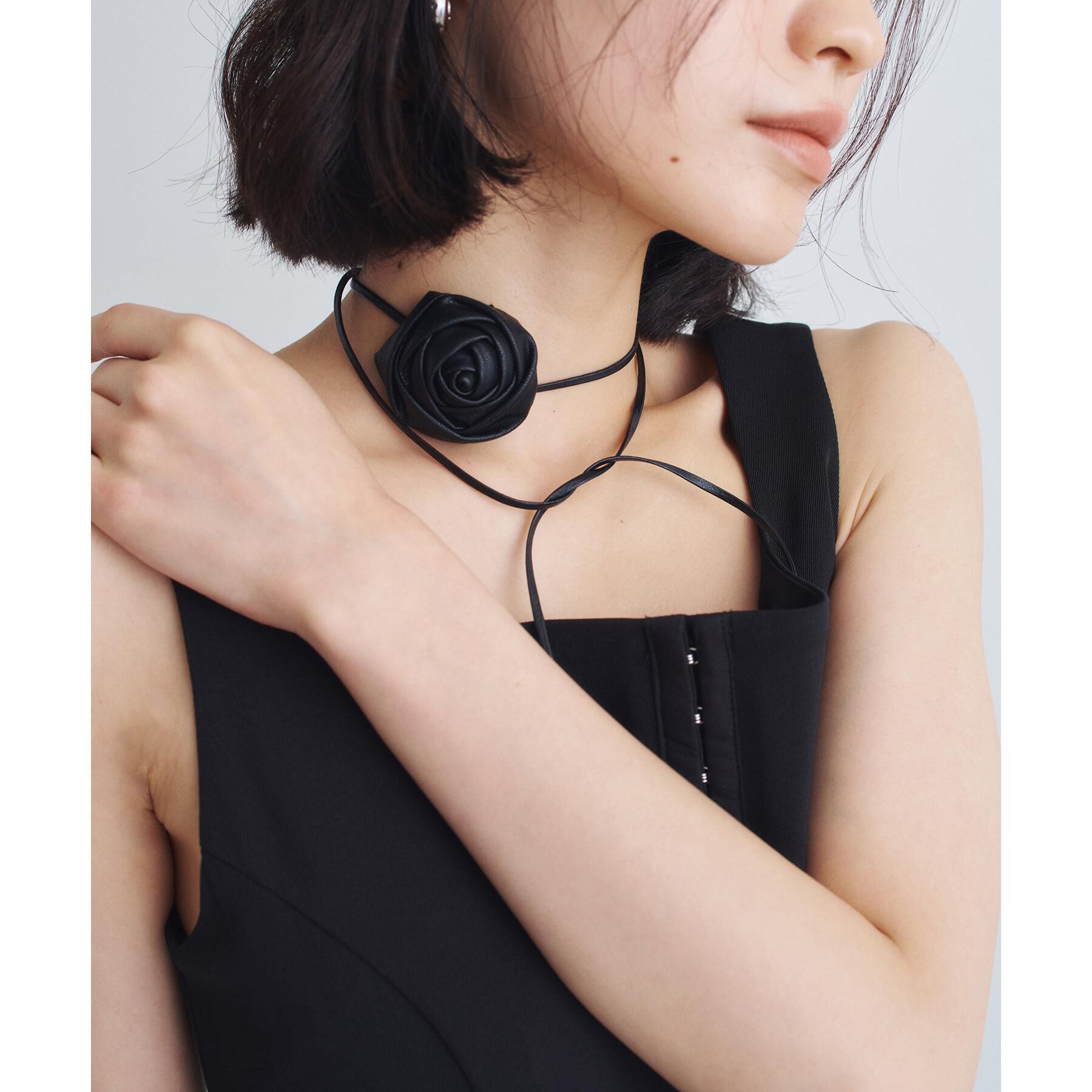 CODE A「heyep｜Faux Leather Rose Tie＆Choker」|ネックレス|ブラック(019)