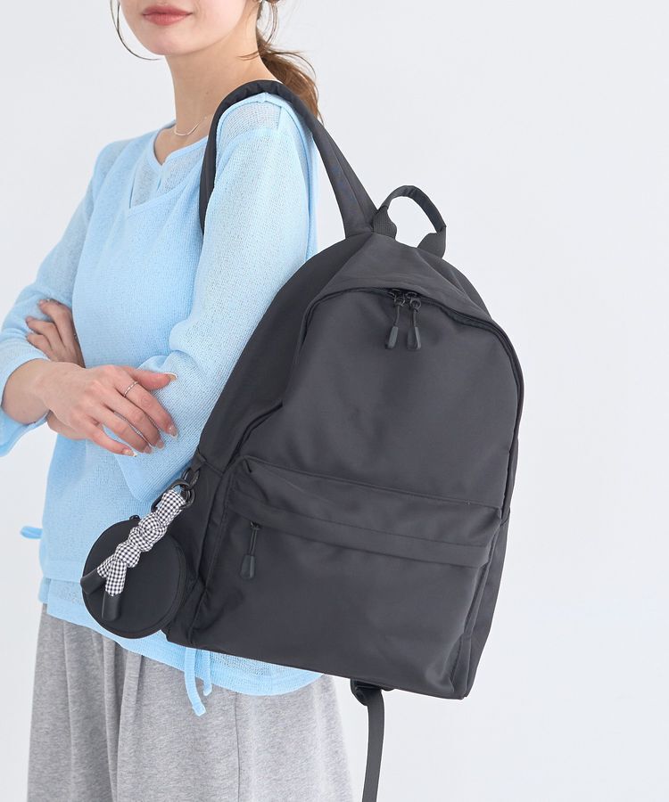 earth music&ecology「ぷくぷくチャーム付リュック」|リュック|Black