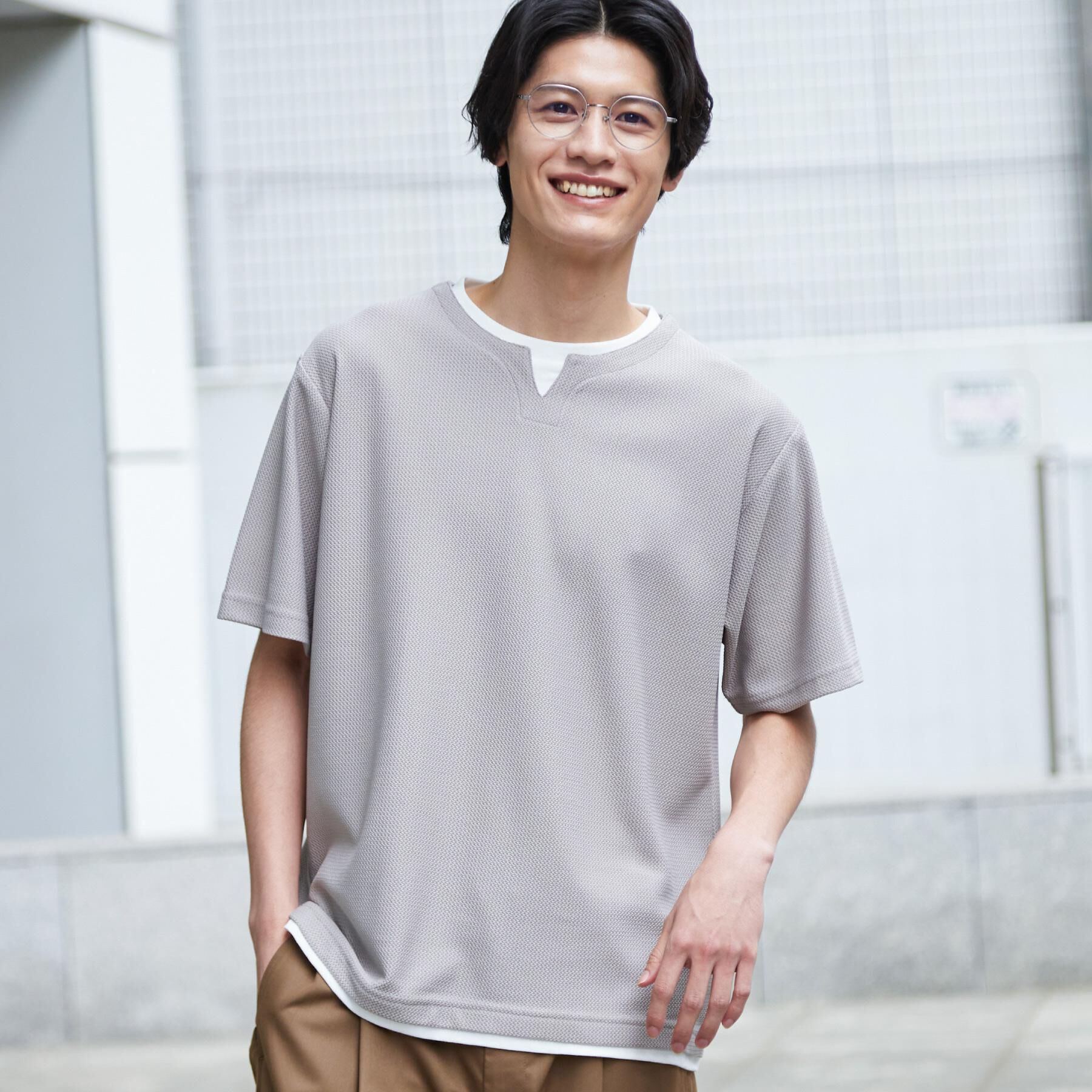 THE SHOP TK「【一枚でコーディネートが完成！】レイヤード風 キーネック 半袖Tシャツ 洗濯機OK」|Tシャツ・カットソー|