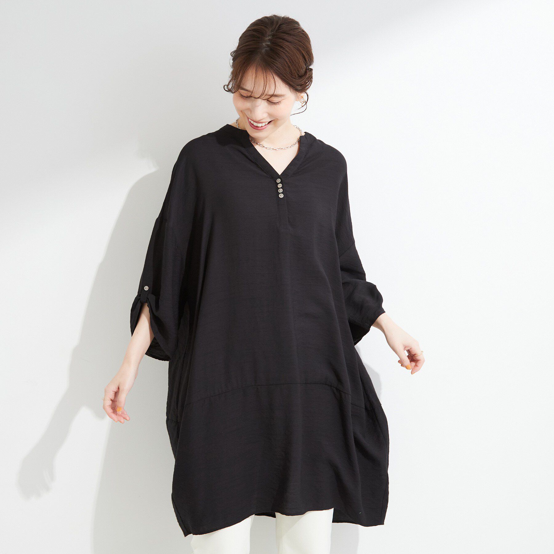 SHOO･LA･RUE「【ひんやり/S-LL/洗濯後しわになりにくい】体型カバーにも ゆるっとリラックス 7分袖チュニック」|ワンピース|
