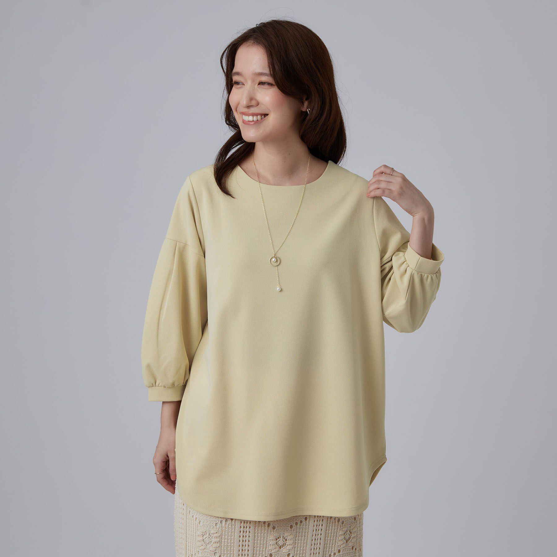 SHOO･LA･RUE「【着丈選べる/2点セット】ネックレス付き やわらか8分袖ブラウス」|Tシャツ・カットソー|