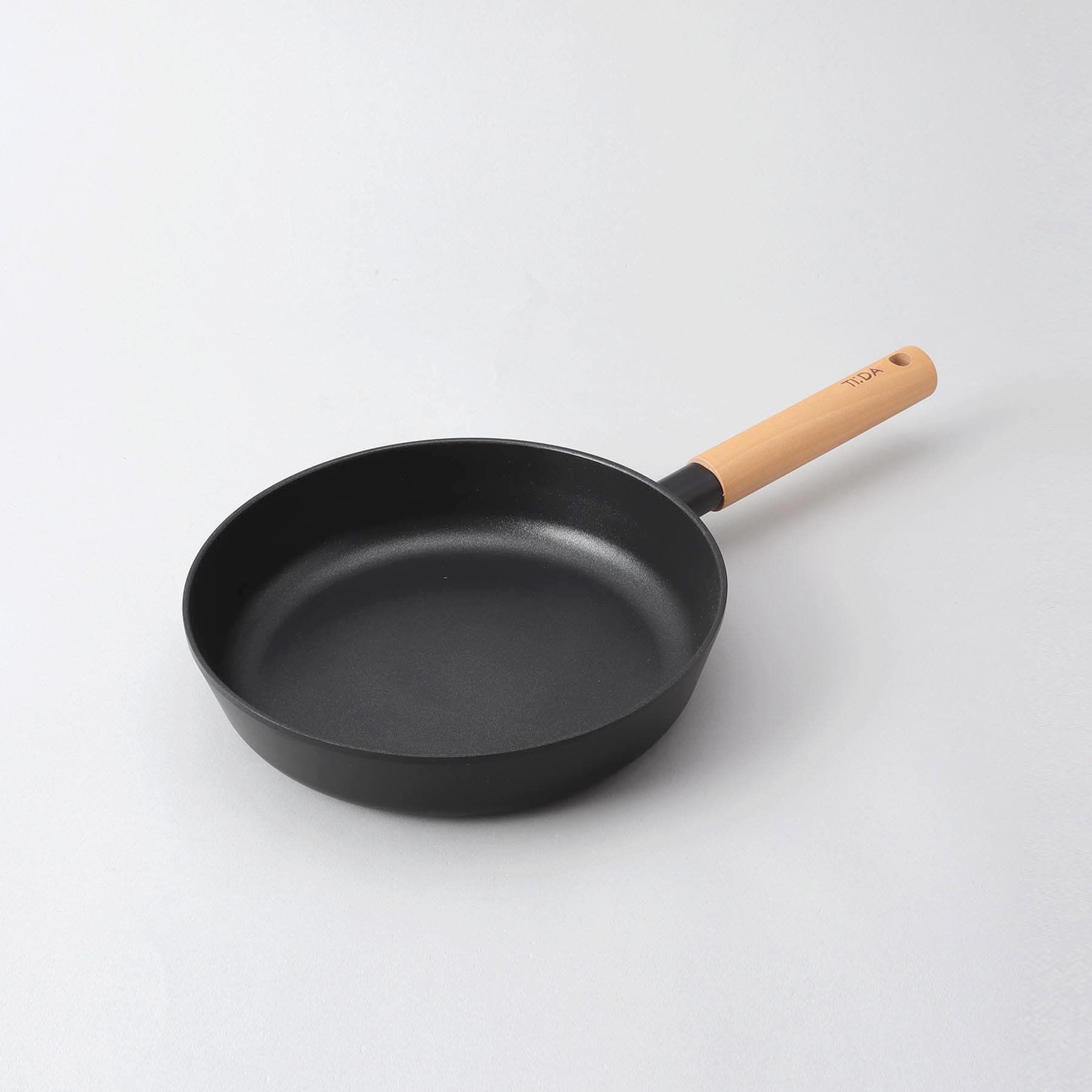 212 KITCHEN STORE「チタン＆ダイヤモンドコーティング フライパン 24cm ＜TI：DA ティーダ＞」|食器・キッチングッズ|