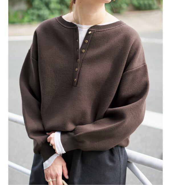 Spick and Span「《WEB限定カラー有り / 追加予約》メタルボタンヘンリーネックニット」|ニット・セーター|