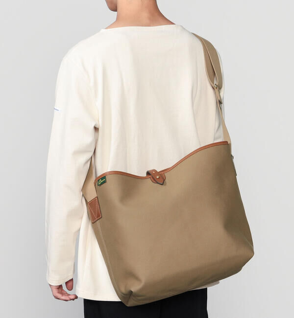 Brady「Brady | ASHDOWN UNISEX」|ショルダー・メッセンジャー|KHAKI