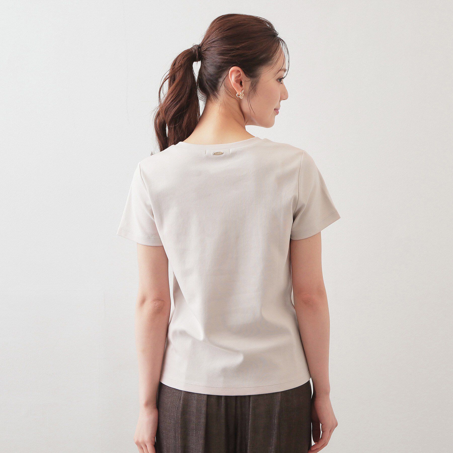 index「【接触冷感】エンブレムロゴ刺繍Tシャツ《UVケア／洗濯機OK》」|Tシャツ・カットソー|
