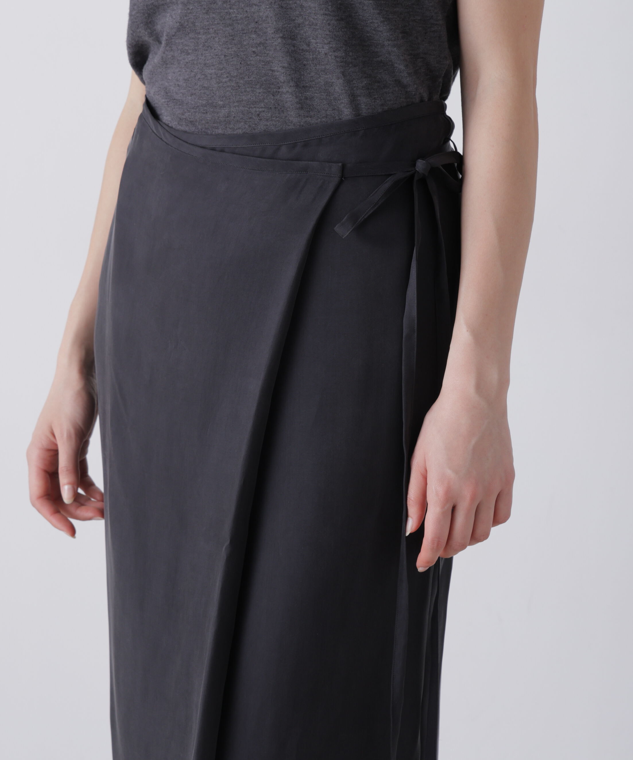 YLEVE 「YLEVE / SMOKY CUPRA SKIRT」|スカート|