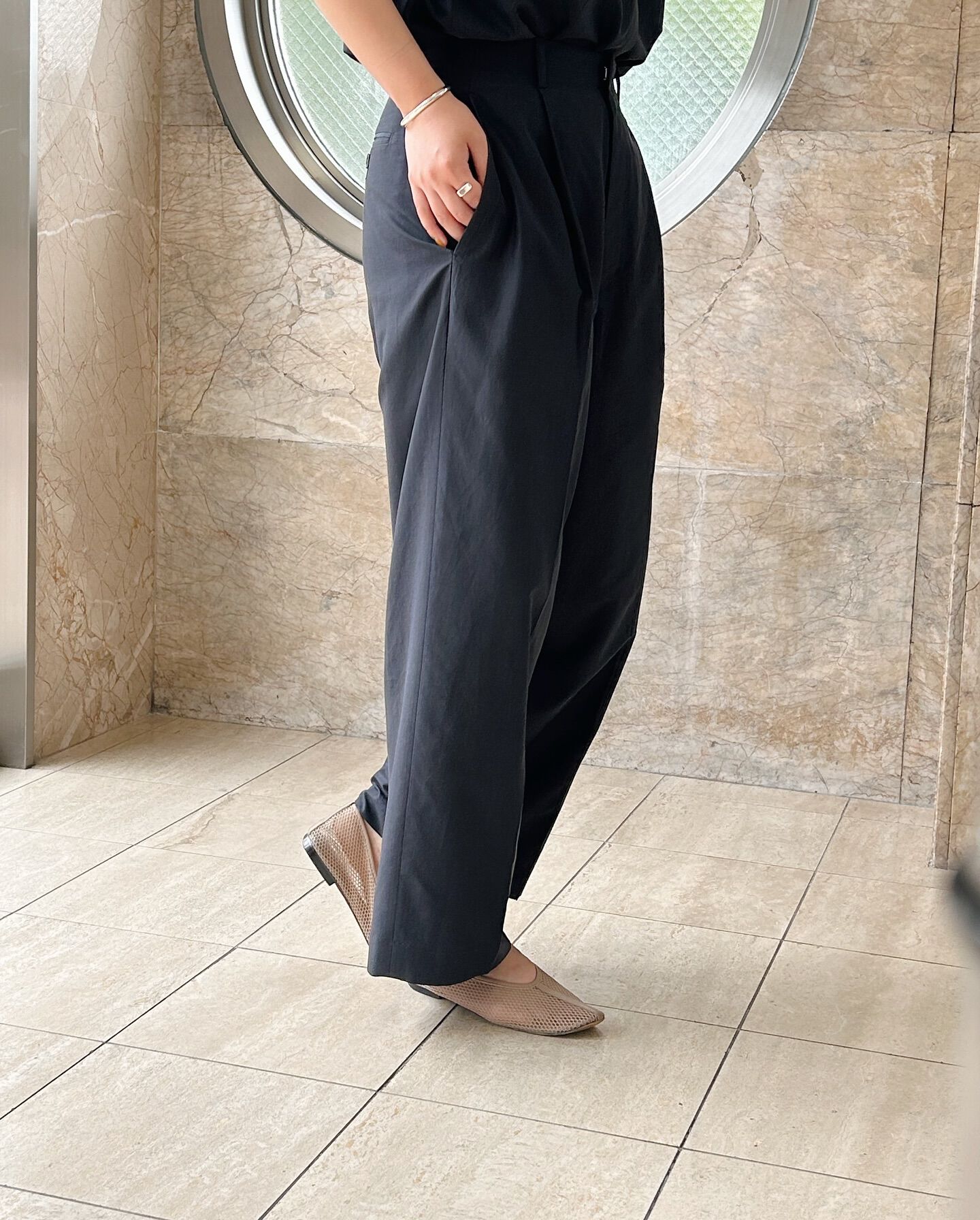 YLEVE 「YLEVE / SILK COTTON CLOTH BIO SUEDE TROUSERS」|その他|