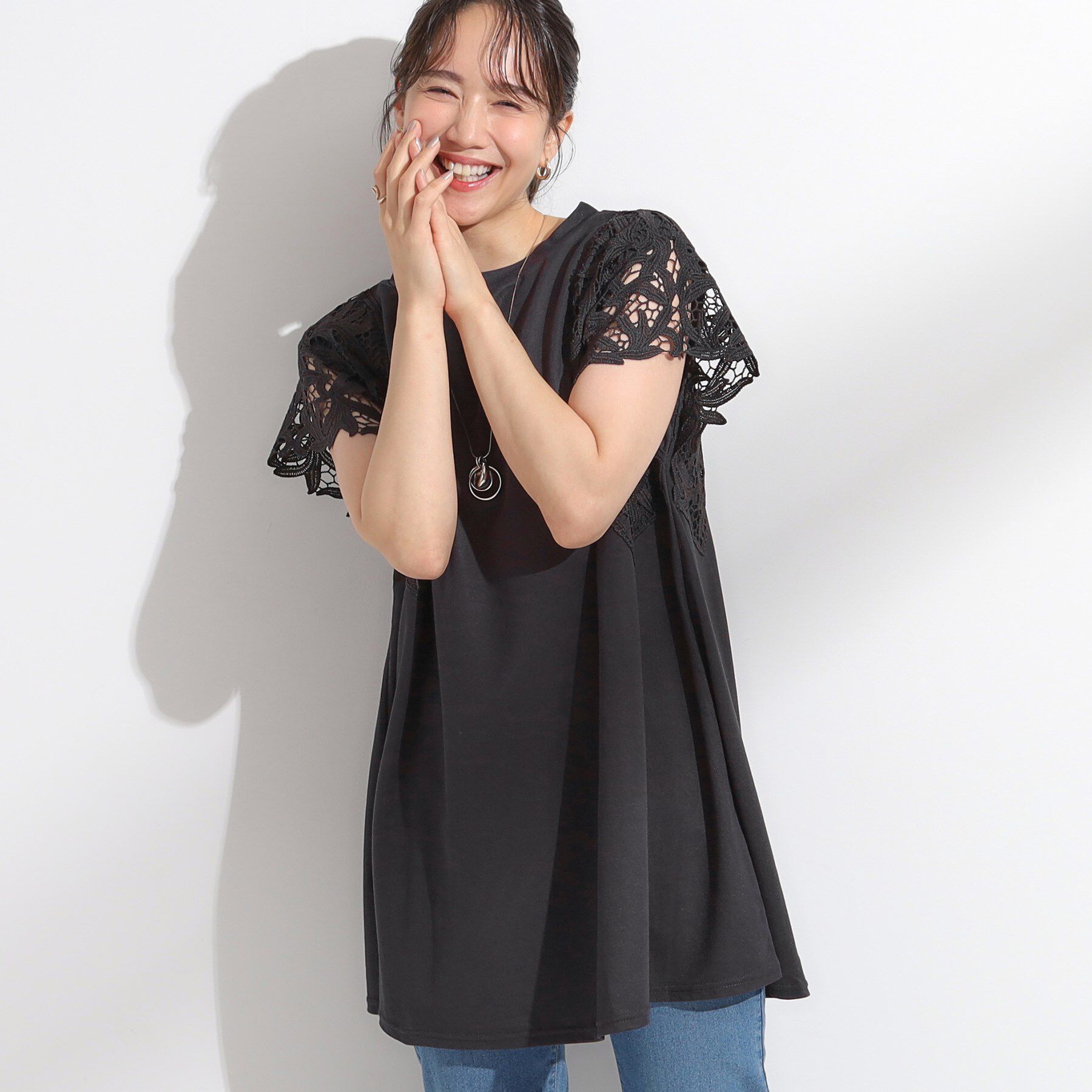 SHOO･LA･RUE「【S-LL】上品華やか お袖レースチュニックトップス」|チュニック|チャコールグレー(0