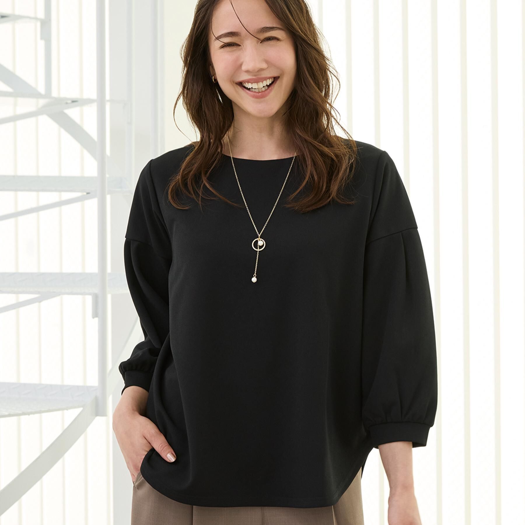 SHOO･LA･RUE「【着丈選べる/2点セット】ネックレス付き やわらか8分袖ブラウス」|Tシャツ・カットソー|