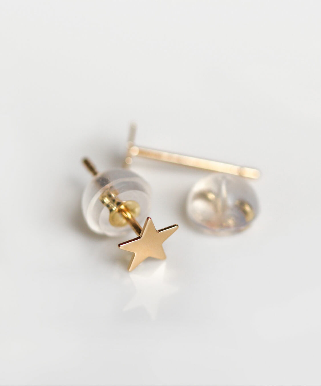  「ゴールド スター ピアス | K18」|ピアス|