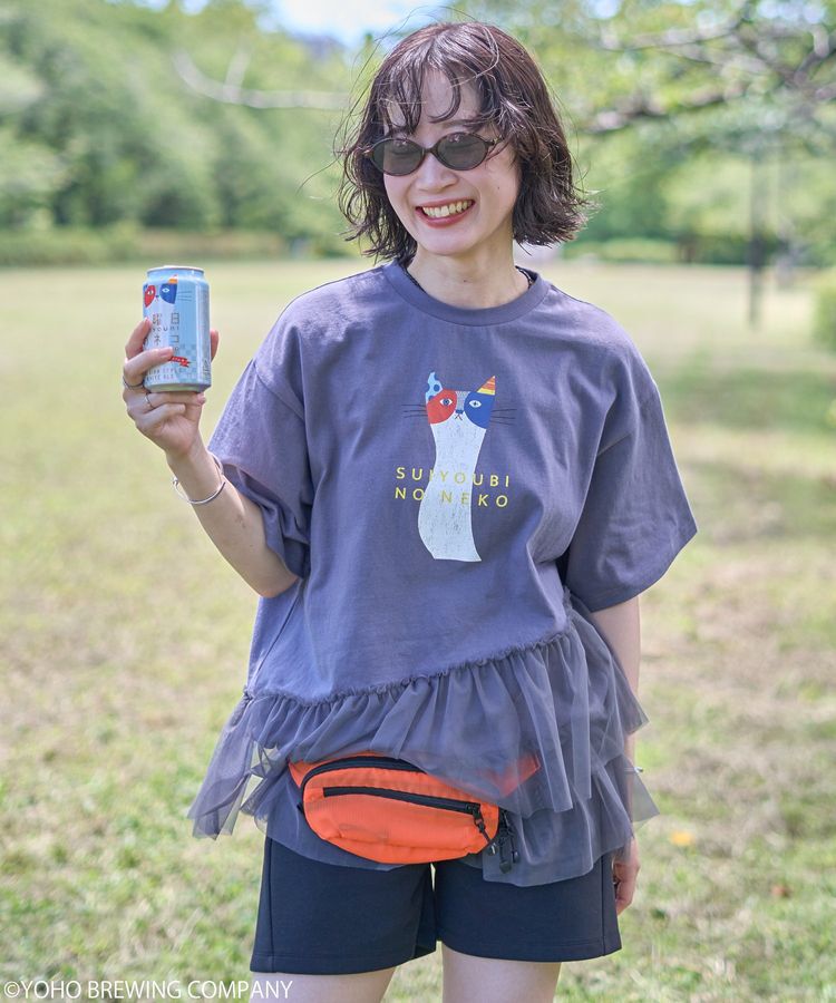 earth music&ecology「emae&times;水曜日のネコ　フリルTee」|Tシャツ・カットソー|Charcoal Gray