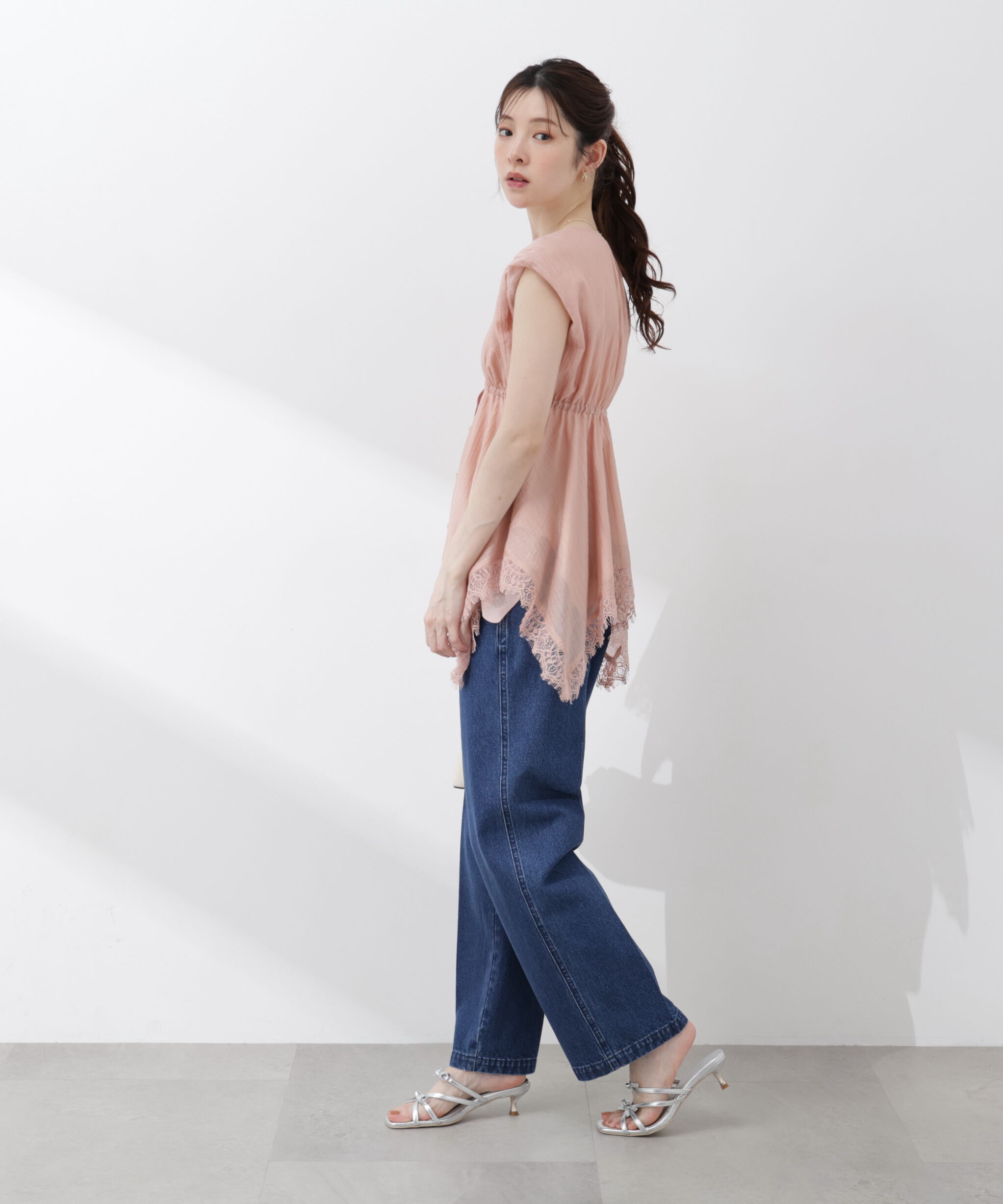 PROPORTION BODY DRESSING「レーストリミングヘムブラウス 26SS」|シャツ・ブラウス|
