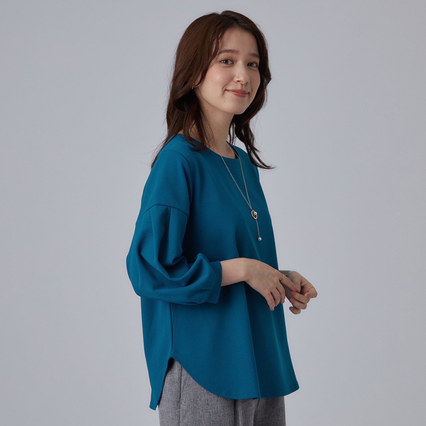 SHOO･LA･RUE「【着丈選べる/2点セット】ネックレス付き やわらか8分袖ブラウス」|Tシャツ・カットソー|