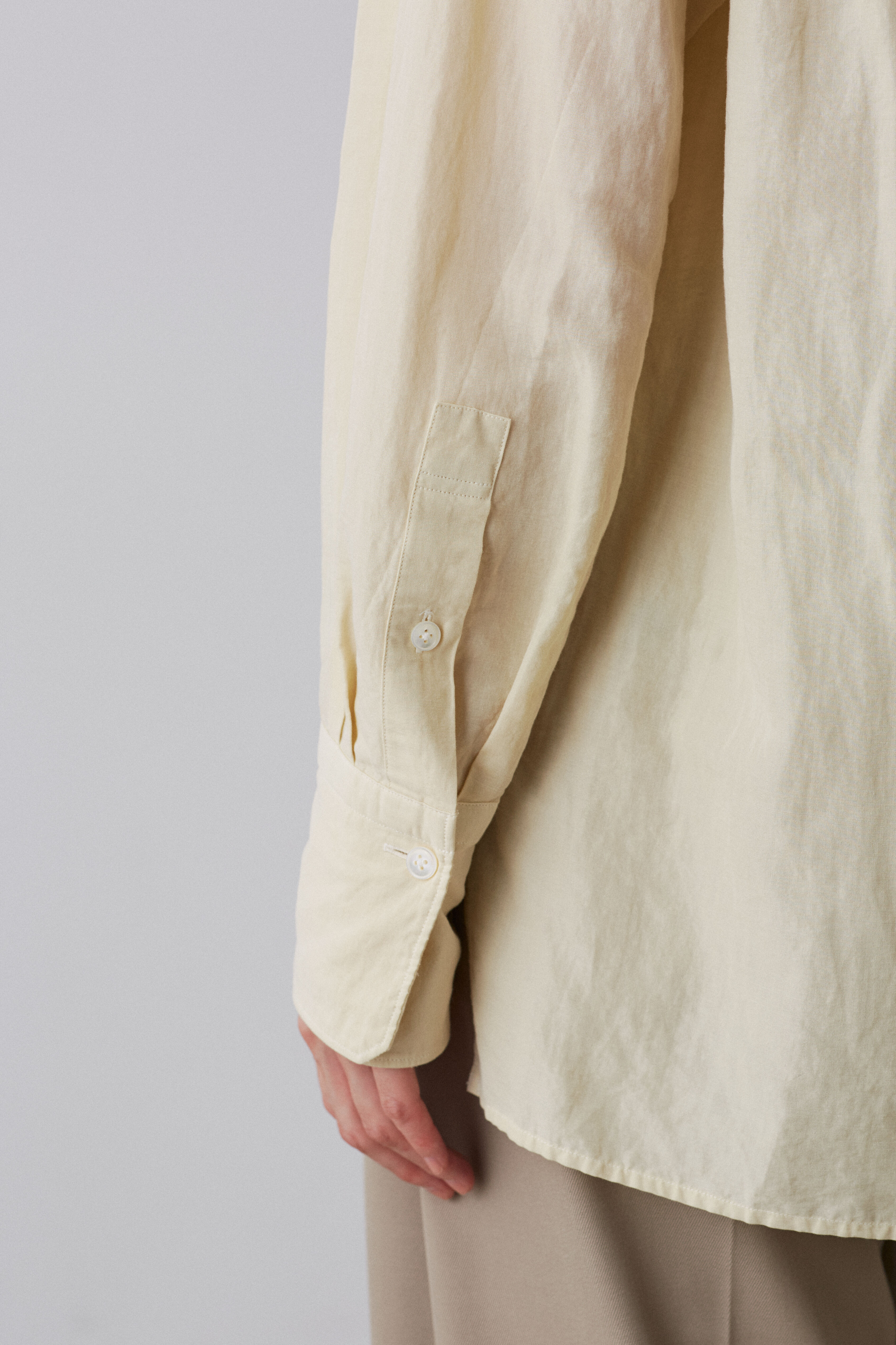 YLEVE 「YLEVE / COTTON RAMIE BROAD SHIRT」|シャツ・ブラウス|