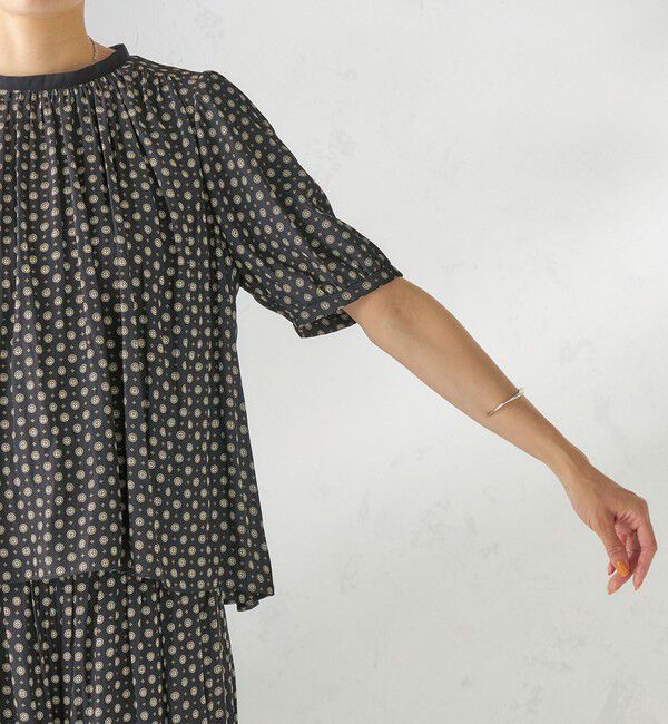 SHIPS for women「〈手洗い可能〉プリント カッセン ギャザー 半袖 ブラウス」|シャツ・ブラウス|