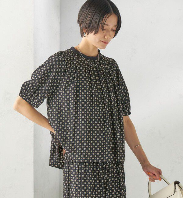 SHIPS for women「〈手洗い可能〉プリント カッセン ギャザー 半袖 ブラウス」|シャツ・ブラウス|