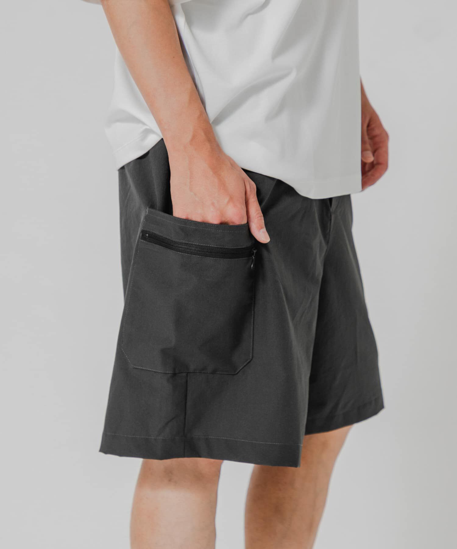 URBAN RESEARCH「『洗濯可/防シワ/撥水』COOL DOTS EASY SHORTS」|その他|