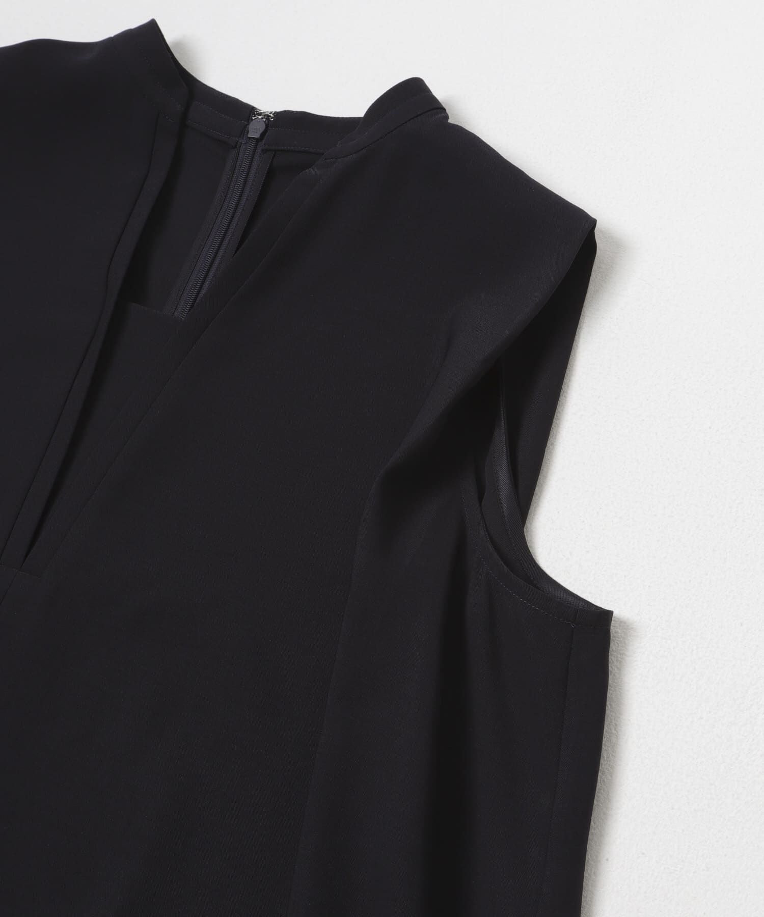 URBAN RESEARCH ROSSO「クールタッチ 吸水速乾キーネックフレアワンピース」|ワンピース|
