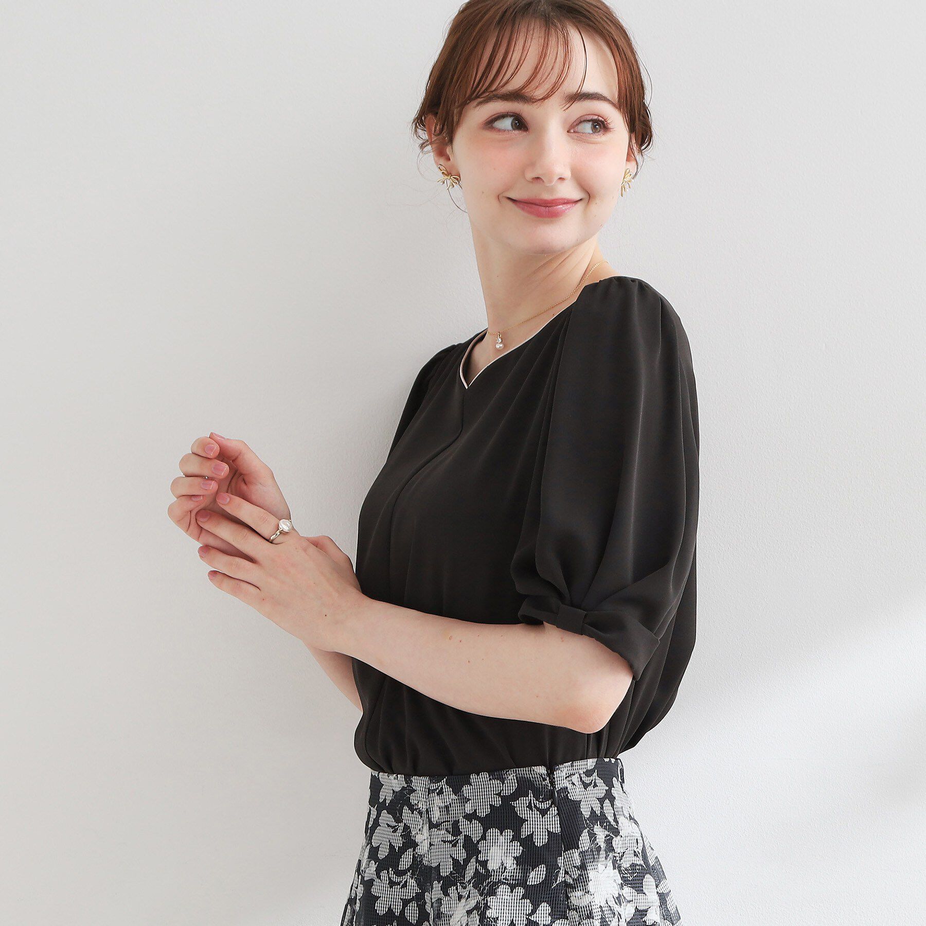 Couture broach「【洗える】袖リボンデザイン ハートネック ブラウス」|シャツ・ブラウス|