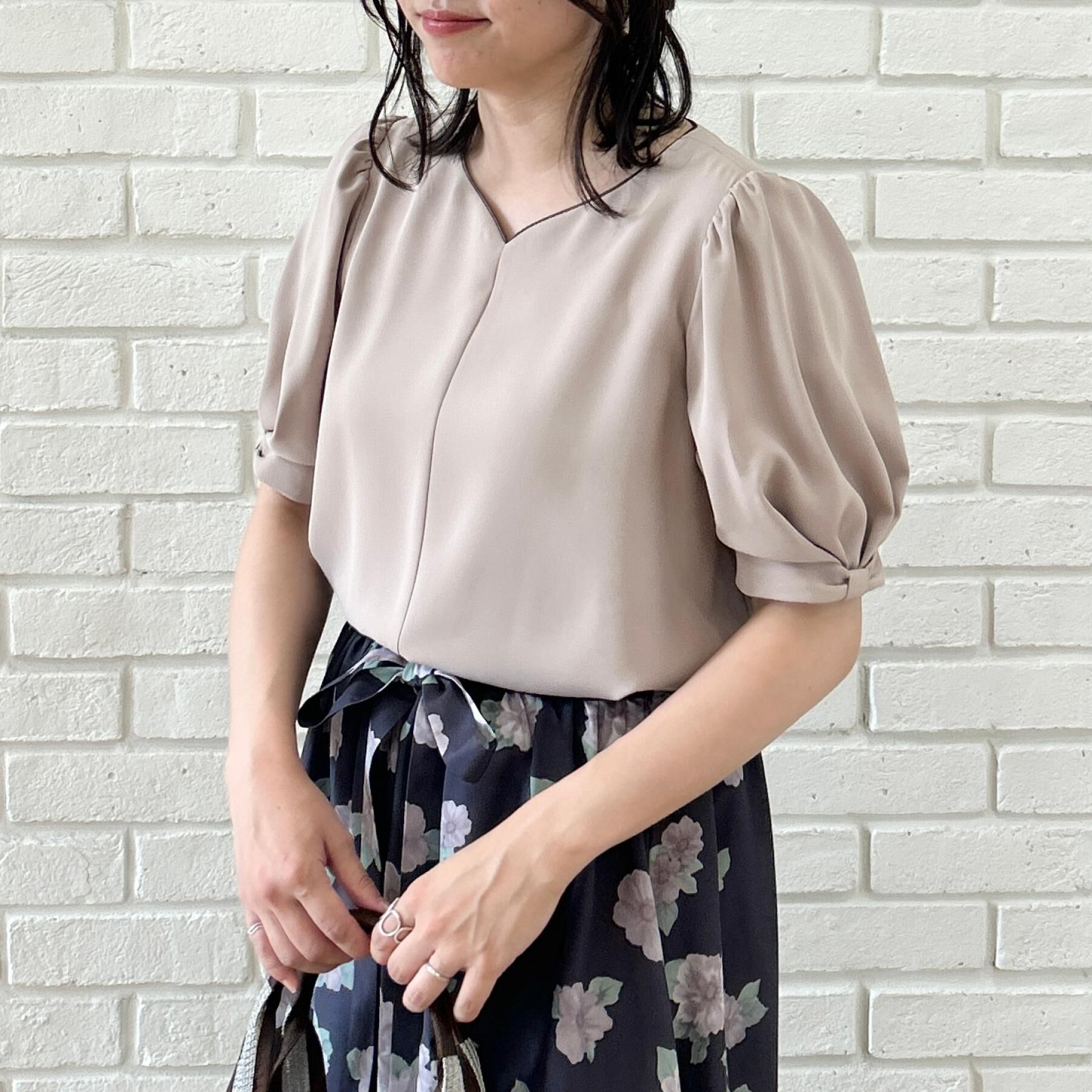 Couture broach「【洗える】袖リボンデザイン ハートネック ブラウス」|シャツ・ブラウス|