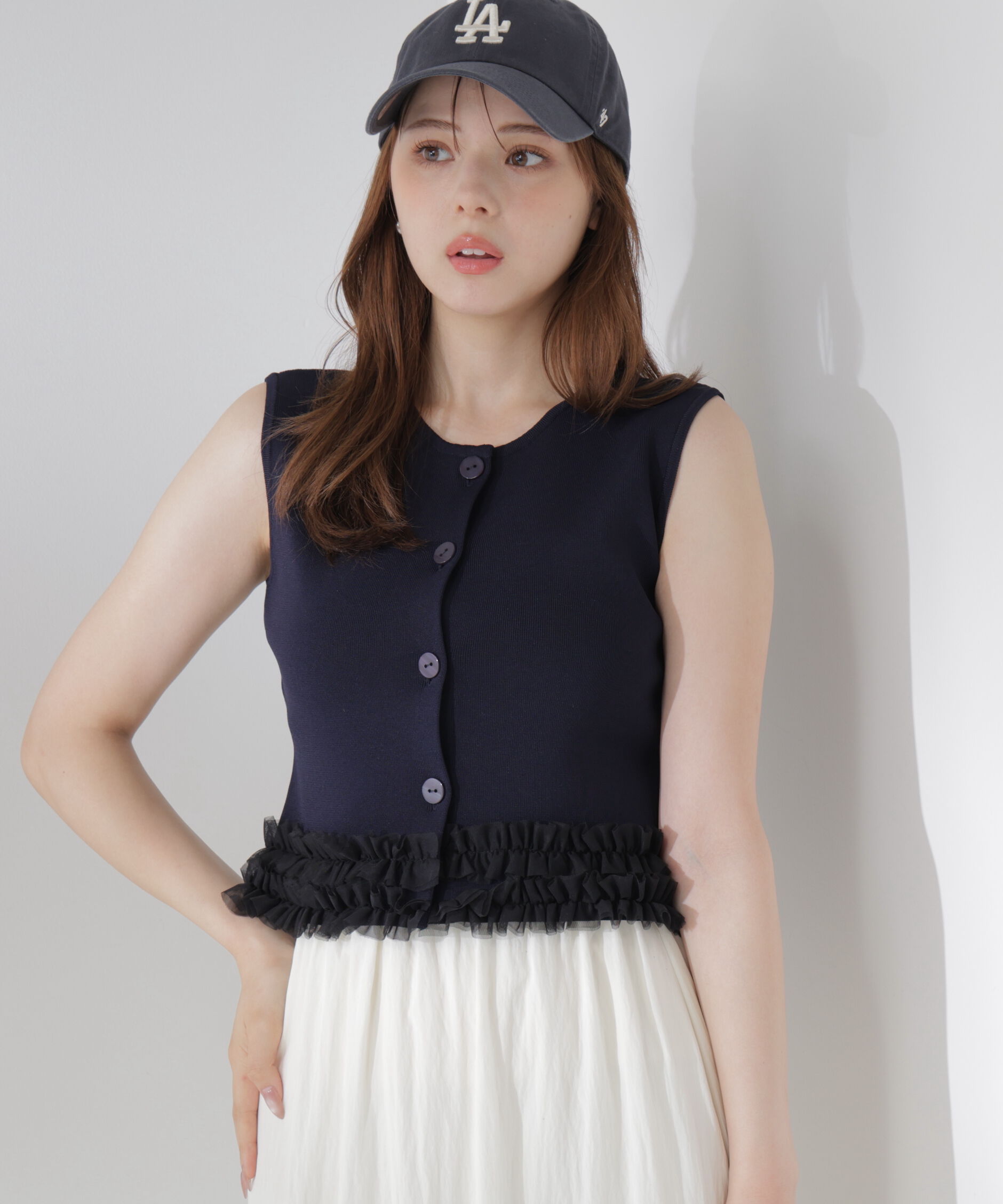 PROPORTION BODY DRESSING「＜a/mie＞ノースリーブフリルヘムニット」|カーディガン|