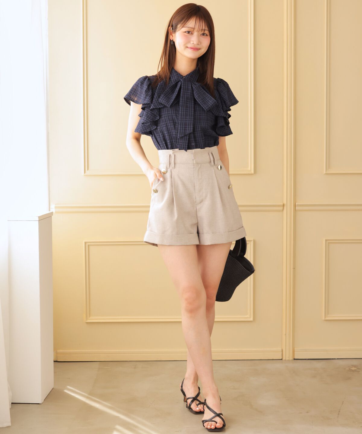 アンドクチュール「ライトタックショートパンツ」|キュロット|