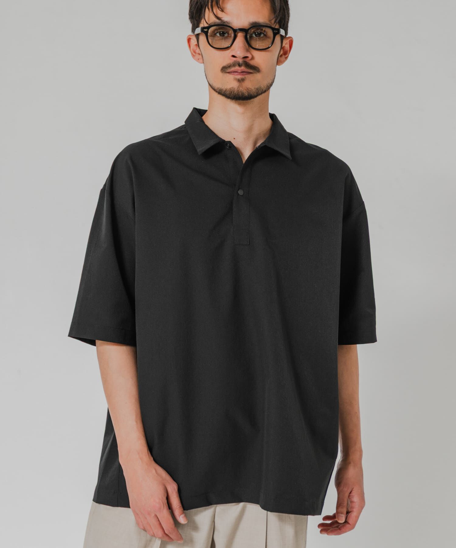 URBAN RESEARCH「『洗濯可/防シワ/撥水』COOL DOTS ポロシャツ」|ポロシャツ|ブラック