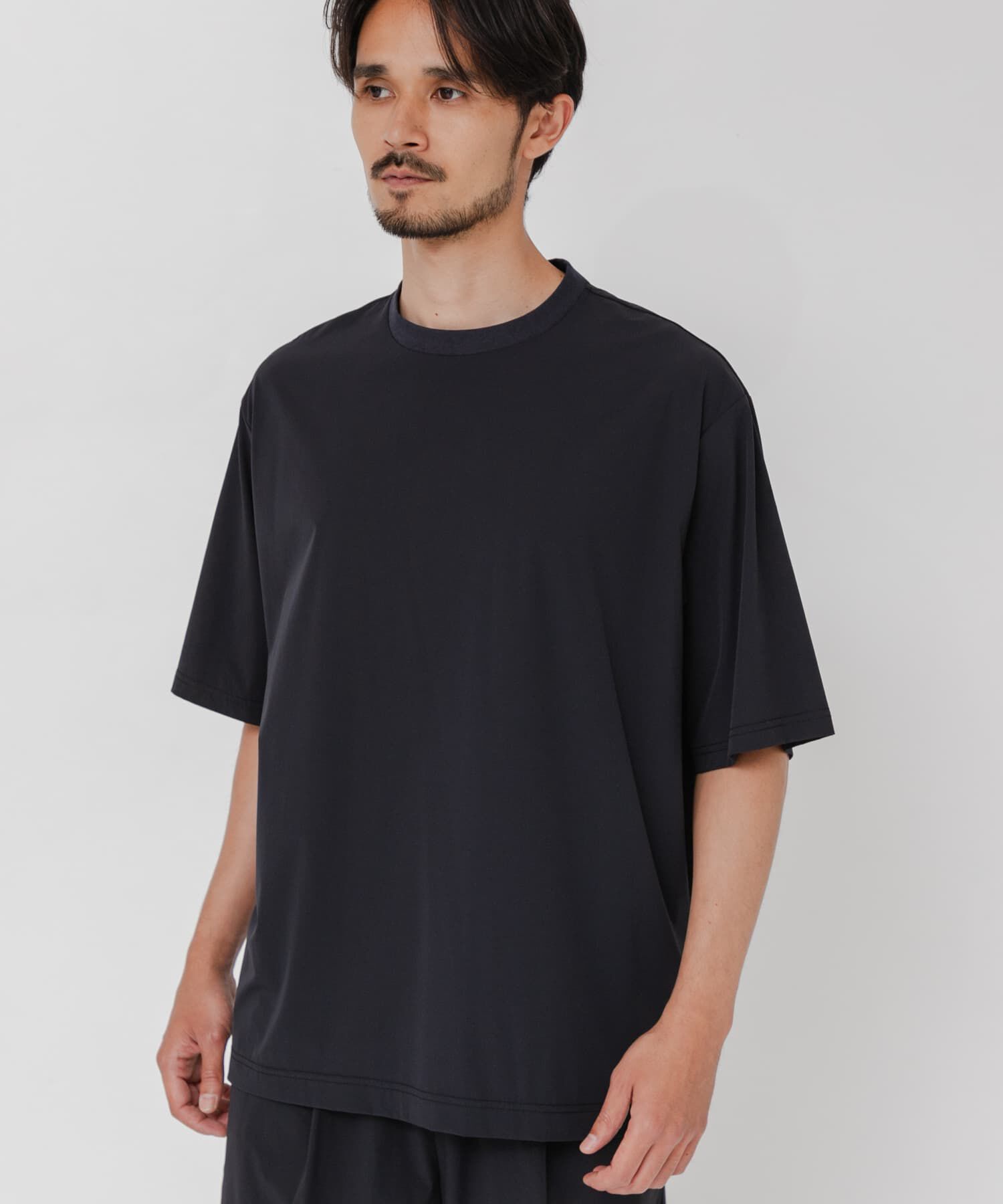 URBAN RESEARCH「『撥水/接触冷感』『UR TECH MoLight』PACKABLE T-SHIRTS」|Tシャツ・カットソー|ブラック