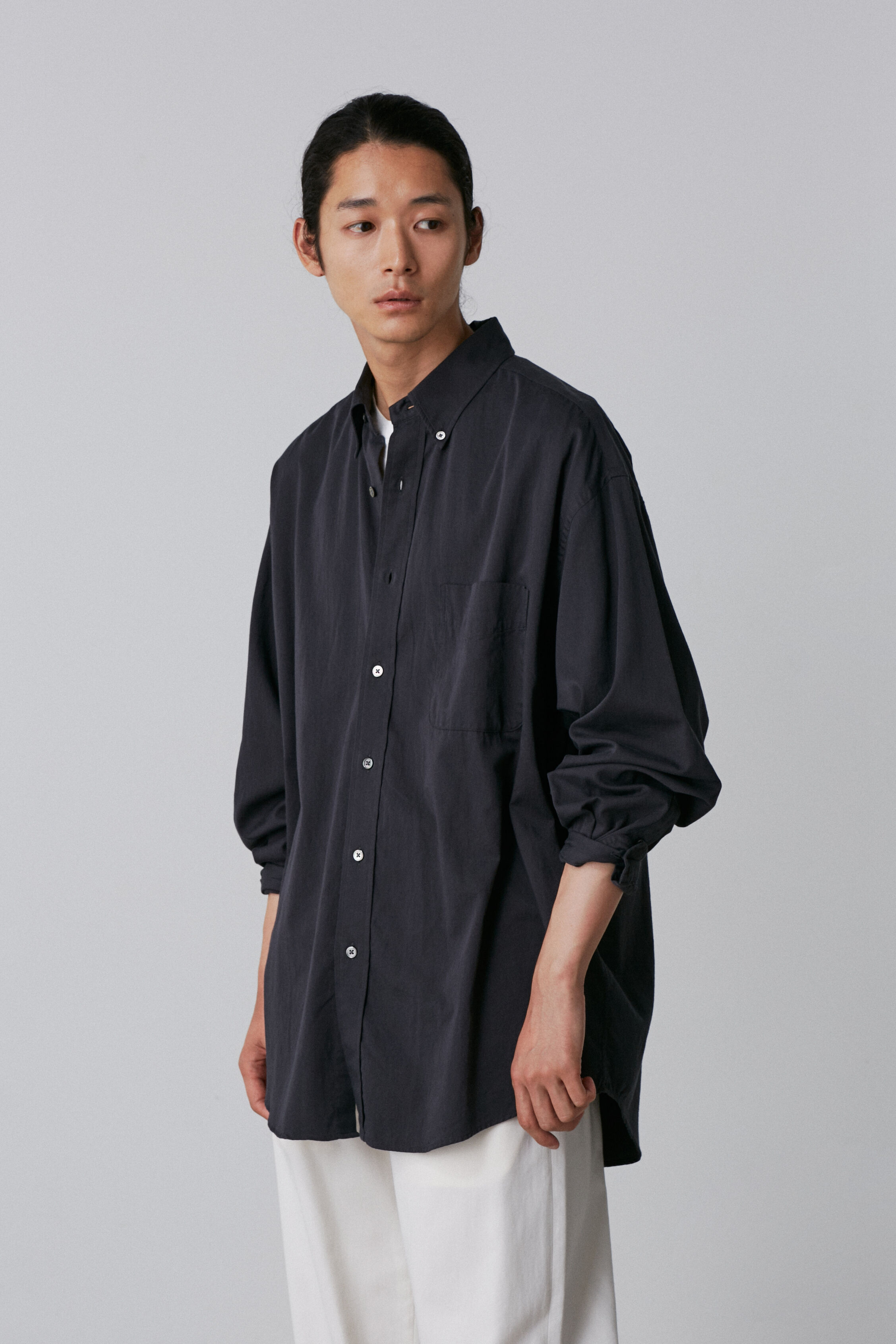 YLEVE 「Ｙ / ORGANIC COTTON WASHER SATIN SHIRT」|シャツ・ブラウス|ネイビー