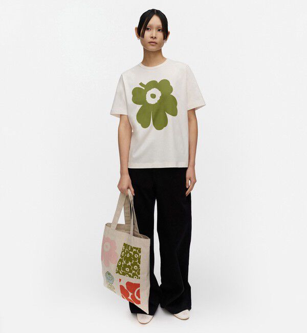 Marimekko「【アジア限定】Erna Unikko Placement Tシャツ」|シャツ・ブラウス|ホワイト&times;グリーン