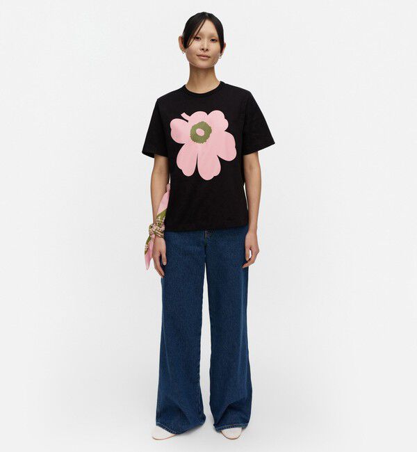 Marimekko「【アジア限定】Erna Unikko Placement Tシャツ」|シャツ・ブラウス|ブラック&times;ピンク