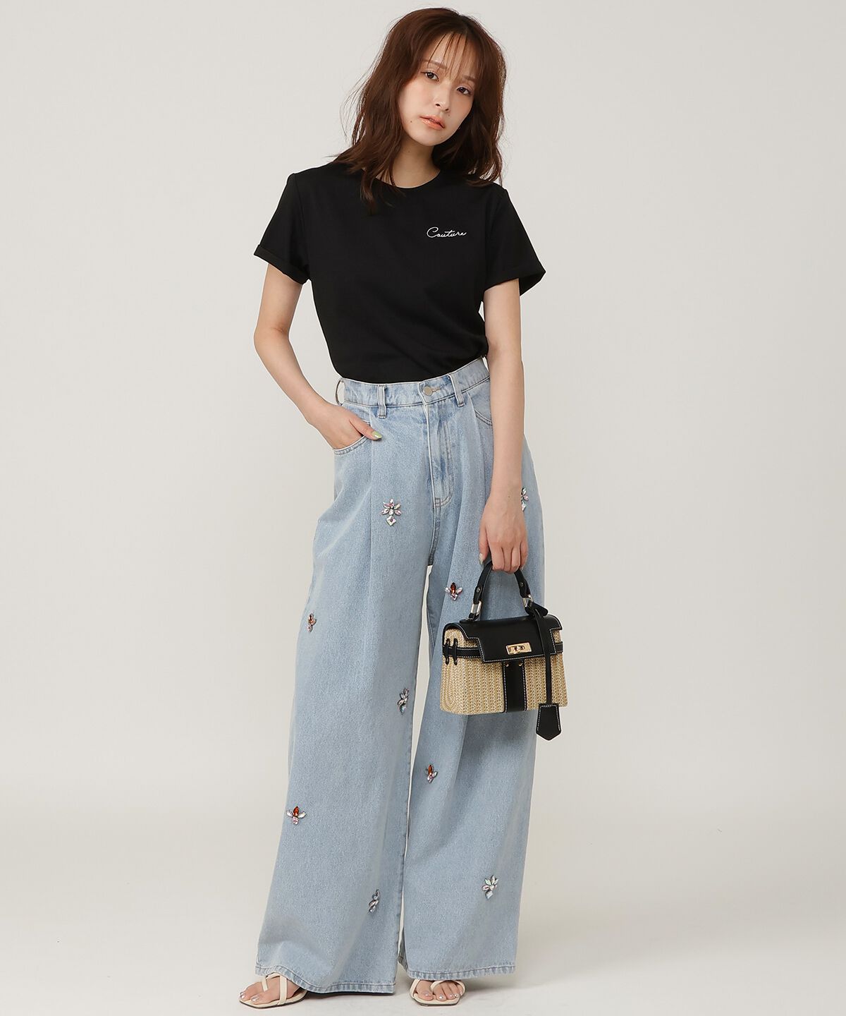 アンドクチュール「ワンポイント刺繍Tシャツ」|Tシャツ・カットソー|