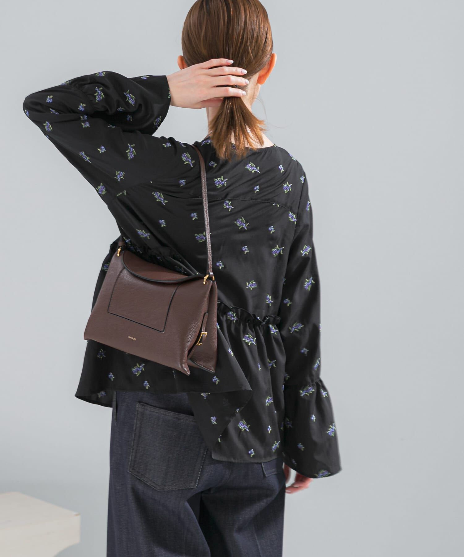 URBAN RESEARCH ROSSO「フラワー刺繍ギャザーブラウス」|シャツ・ブラウス|